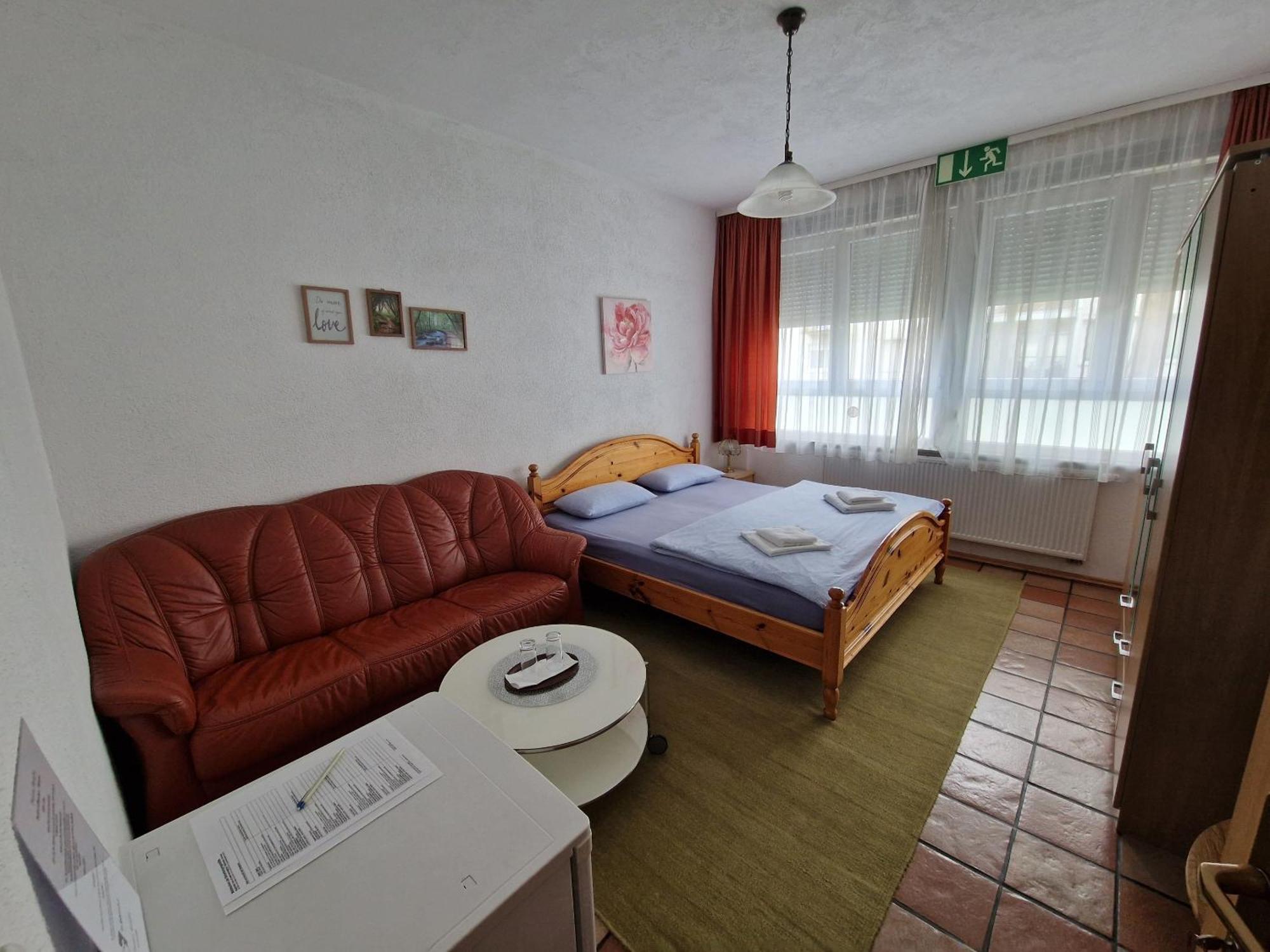 Pension Antalya Friedrichshafen Bilik gambar