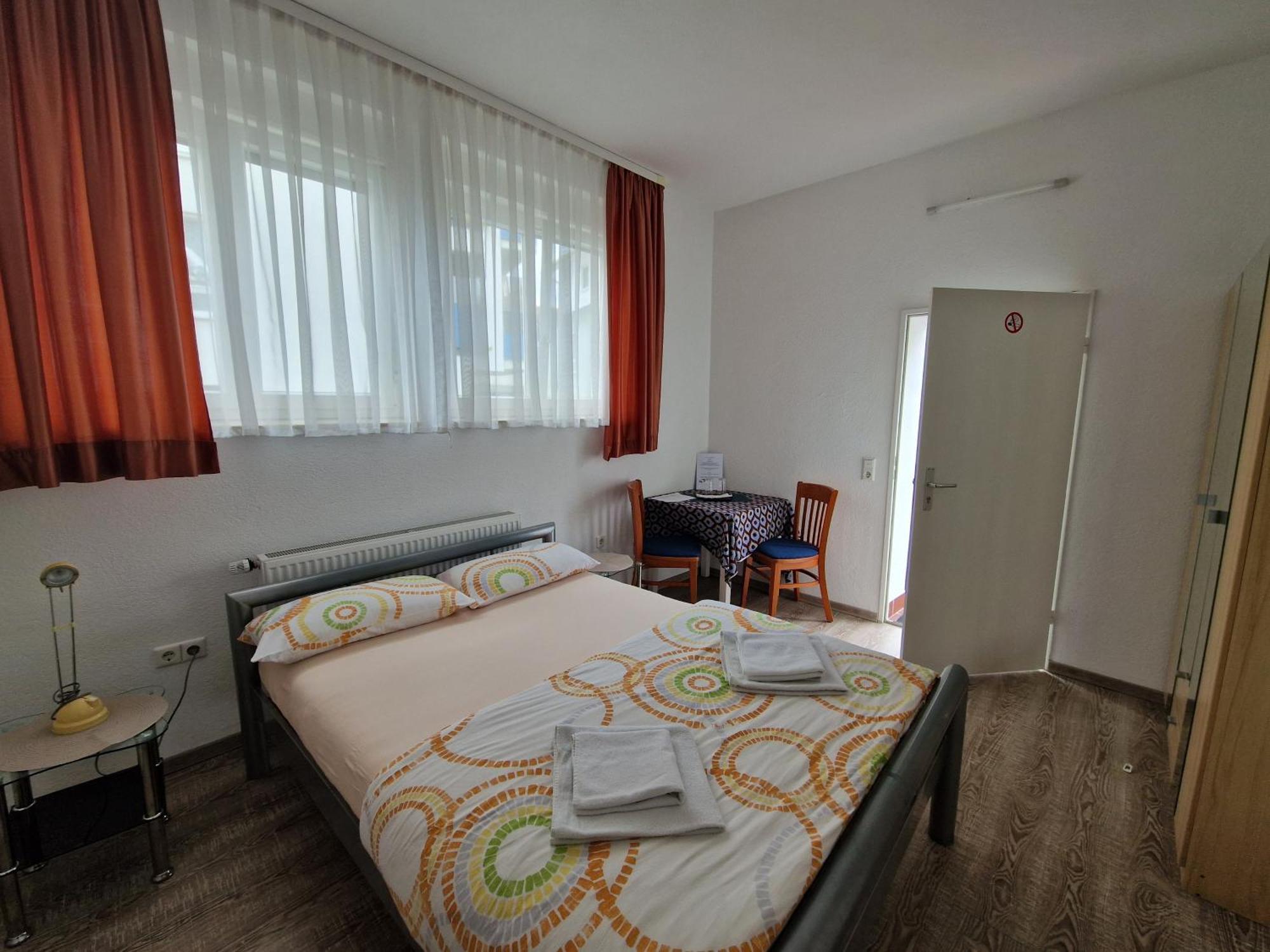 Pension Antalya Friedrichshafen Luaran gambar
